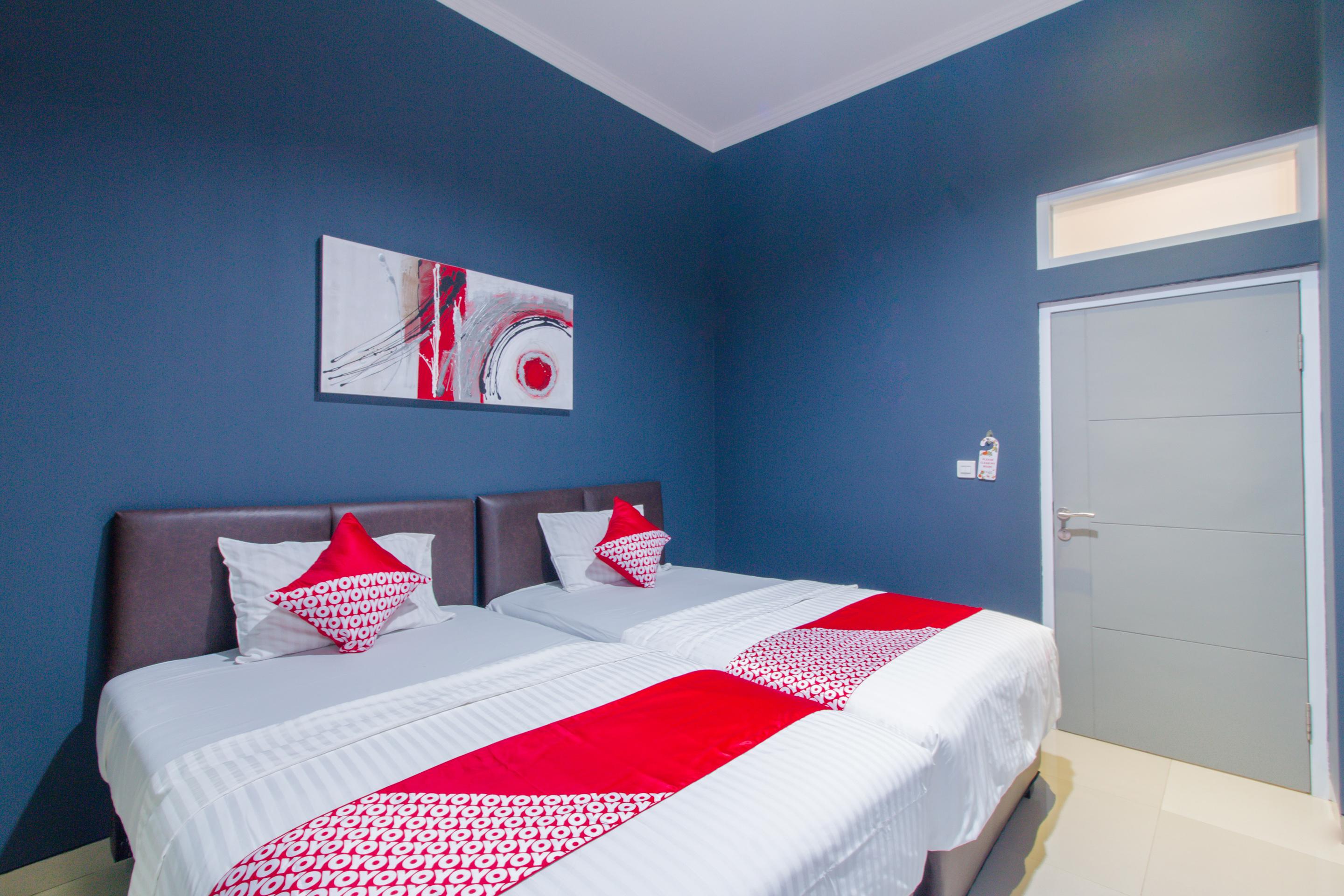 Hotel Oyo 871 Aira Costel Cianjur Esterno foto