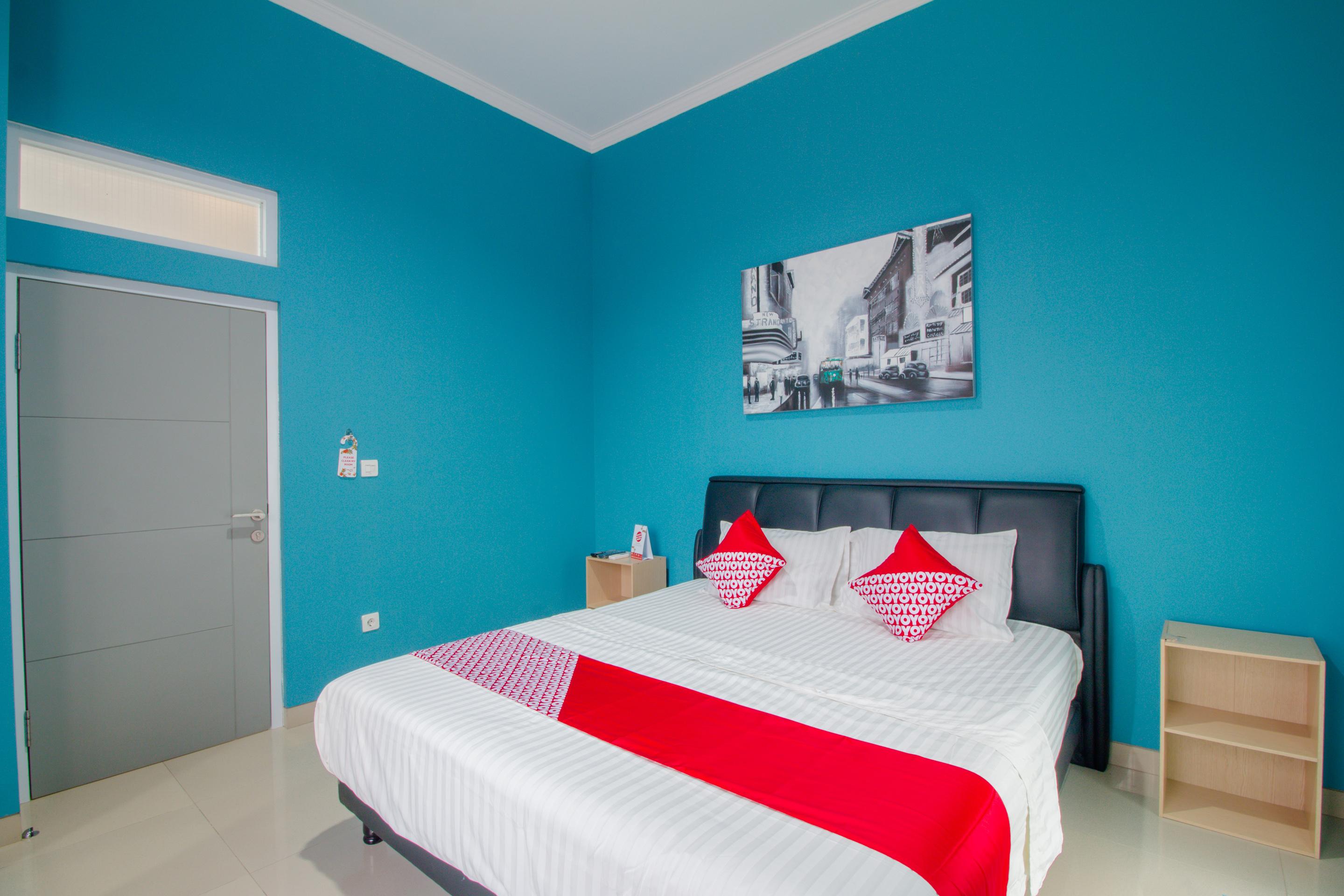 Hotel Oyo 871 Aira Costel Cianjur Esterno foto