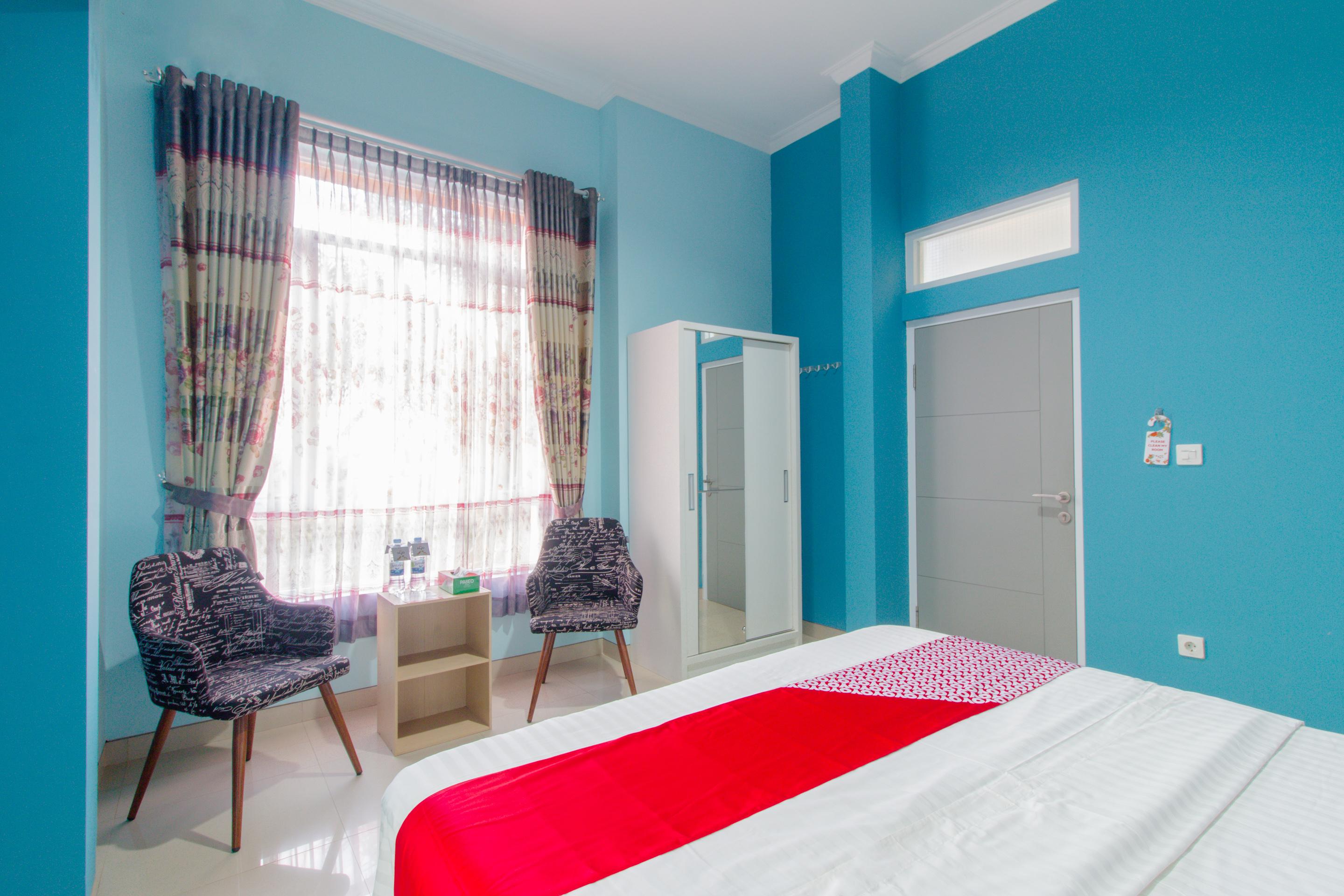 Hotel Oyo 871 Aira Costel Cianjur Esterno foto