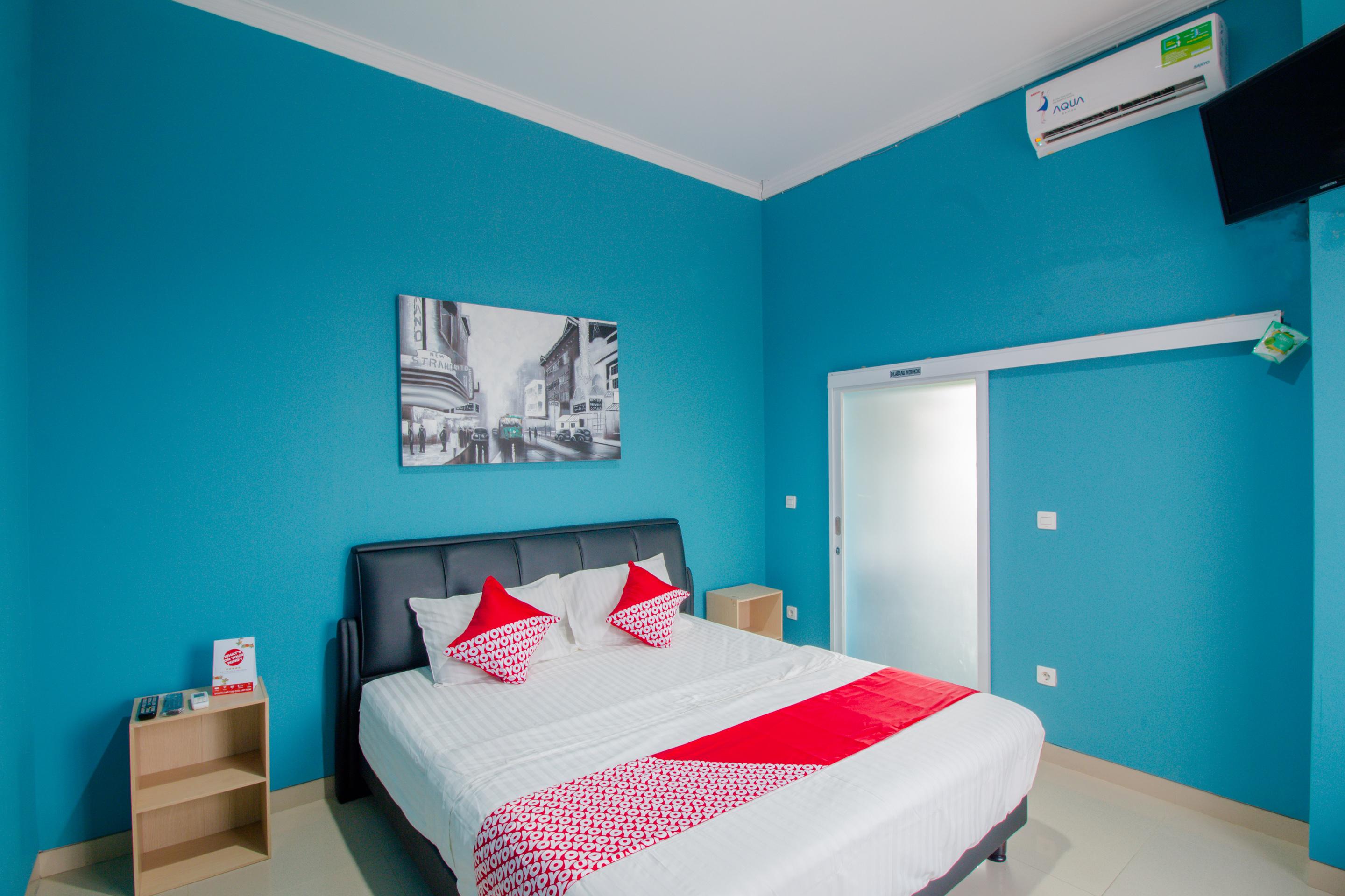 Hotel Oyo 871 Aira Costel Cianjur Esterno foto
