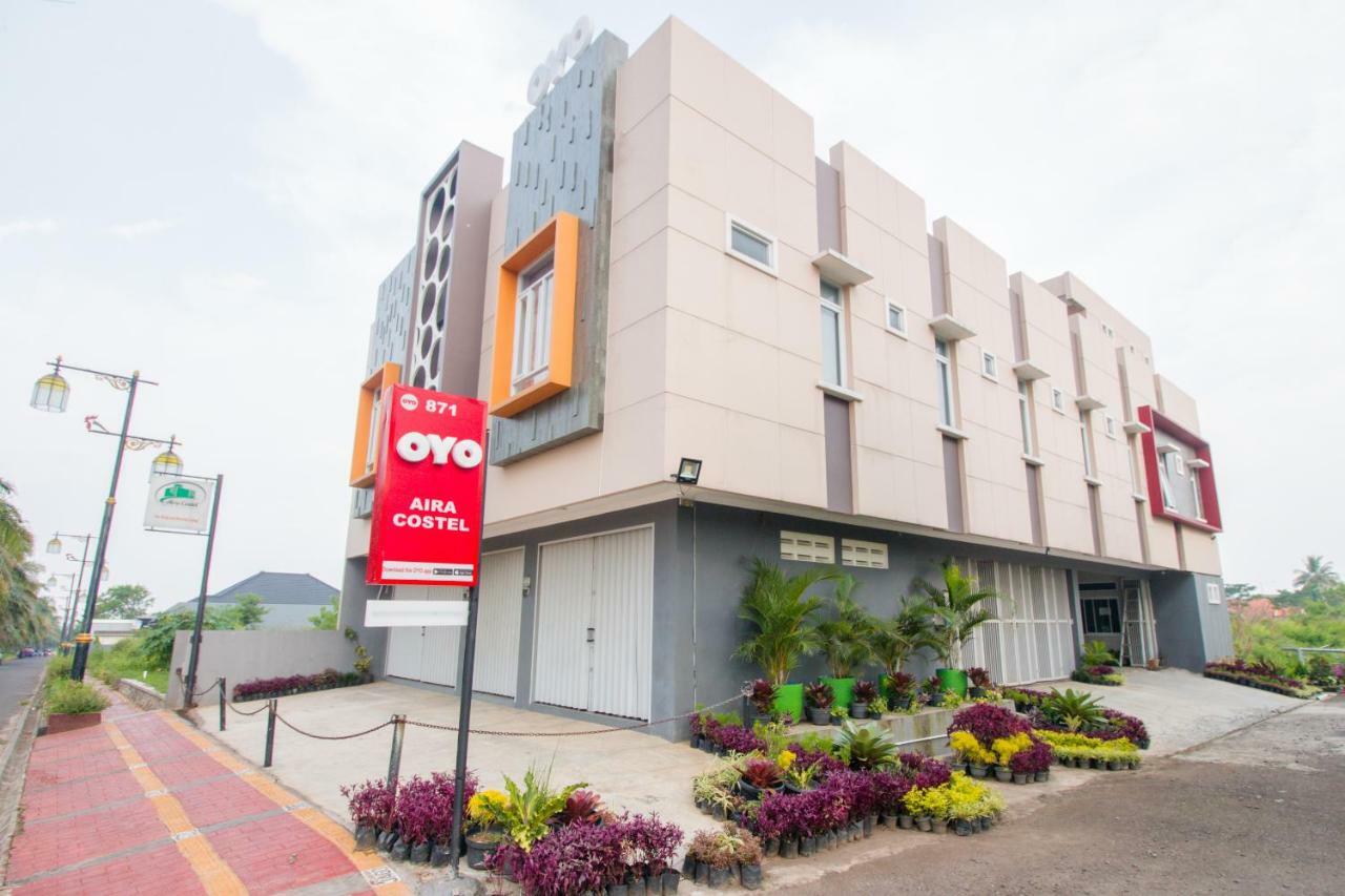 Hotel Oyo 871 Aira Costel Cianjur Esterno foto
